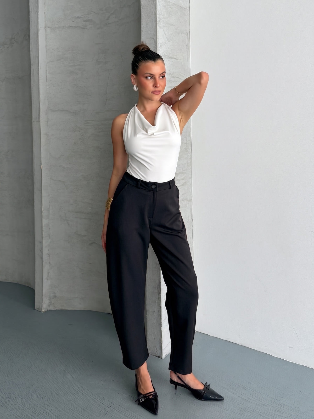 PANTALONI BARREL ANKLE - Negri