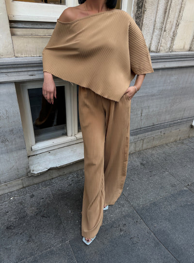 COSTUME PAMELA GÂTĂ DE BAI - Maro