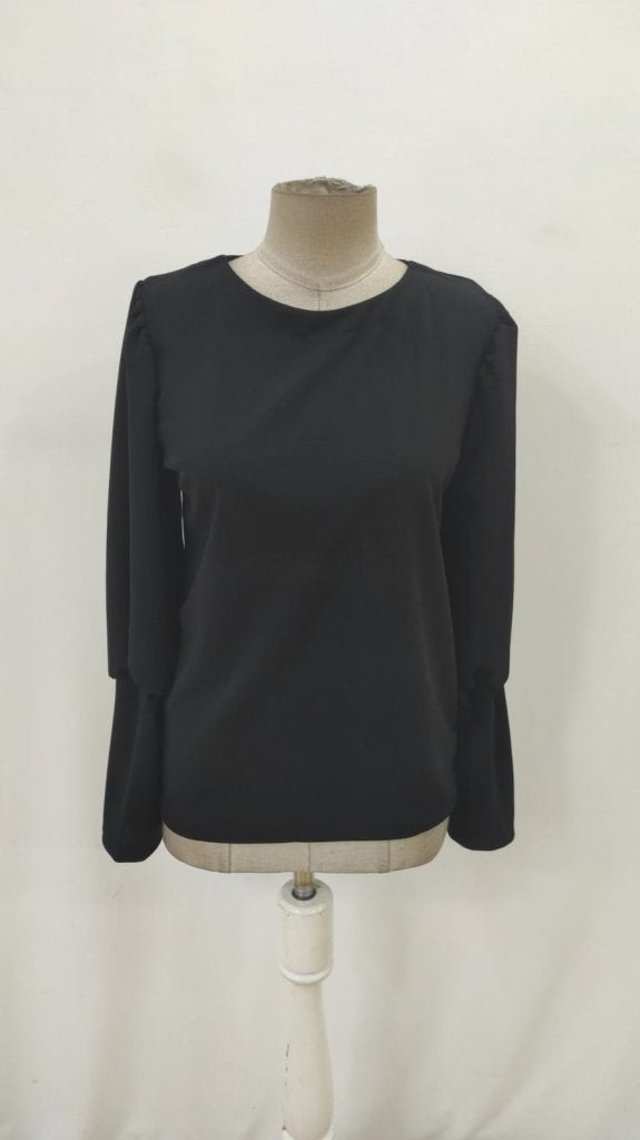 Bluz damă importată, crep, cu mânecă lungă, guler rotund, nasturi, 29572