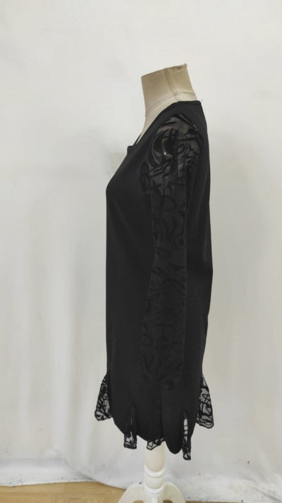 Rochie scurtă din crepă cu mâneci lungi, guler rotund, tul la manșete și la marginea fustei, importată, 31982