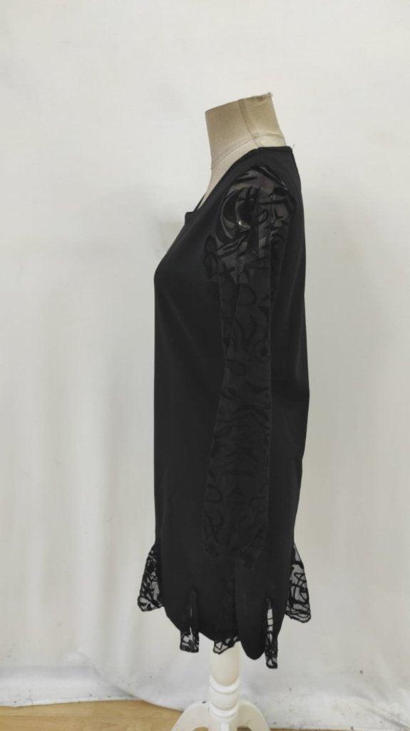 Rochie scurtă din crepă cu mâneci lungi, guler rotund, tul la manșete și la marginea fustei, importată, 31982