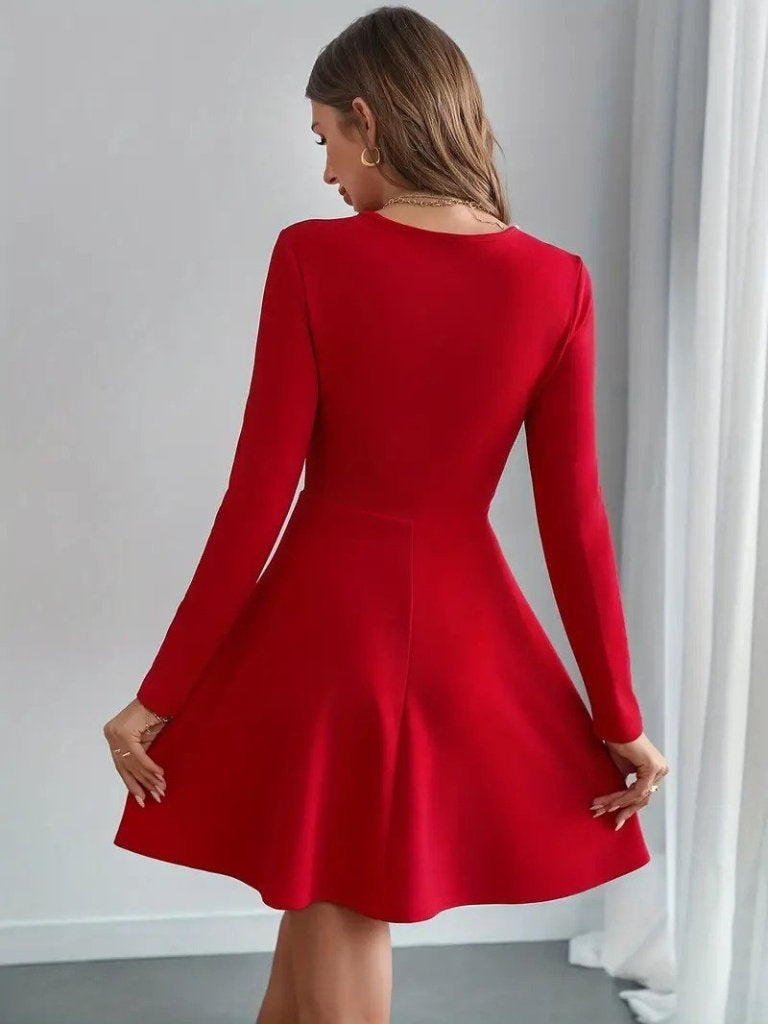 Rochie scurtă de damă, import, din crep, cu mânecă lungă și guler cu perle, 27726
