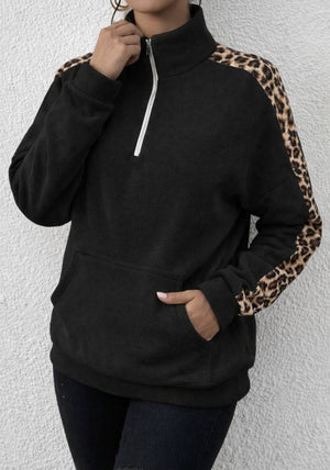 Bluză de damă din fleece cu mânecă lungă, guler înalt, fermoar frontal și detalii leopard, 30689
