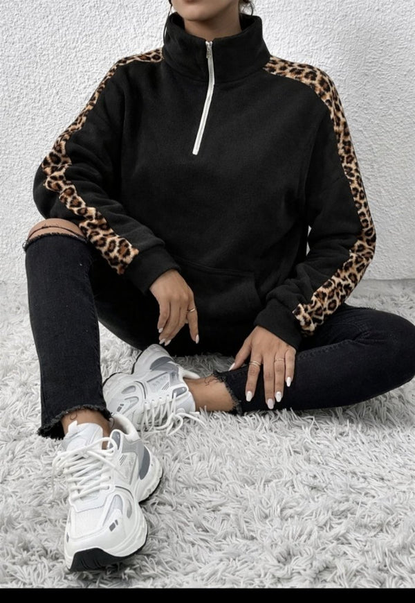 Bluză de damă din fleece cu mânecă lungă, guler înalt, fermoar frontal și detalii leopard, 30689