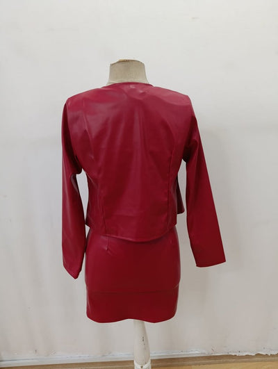 Set de două piese pentru femei, jachetă din piele cu mânecă lungă și deschisă în față și rochie mini cu bretele și decolteu rotund, 30971