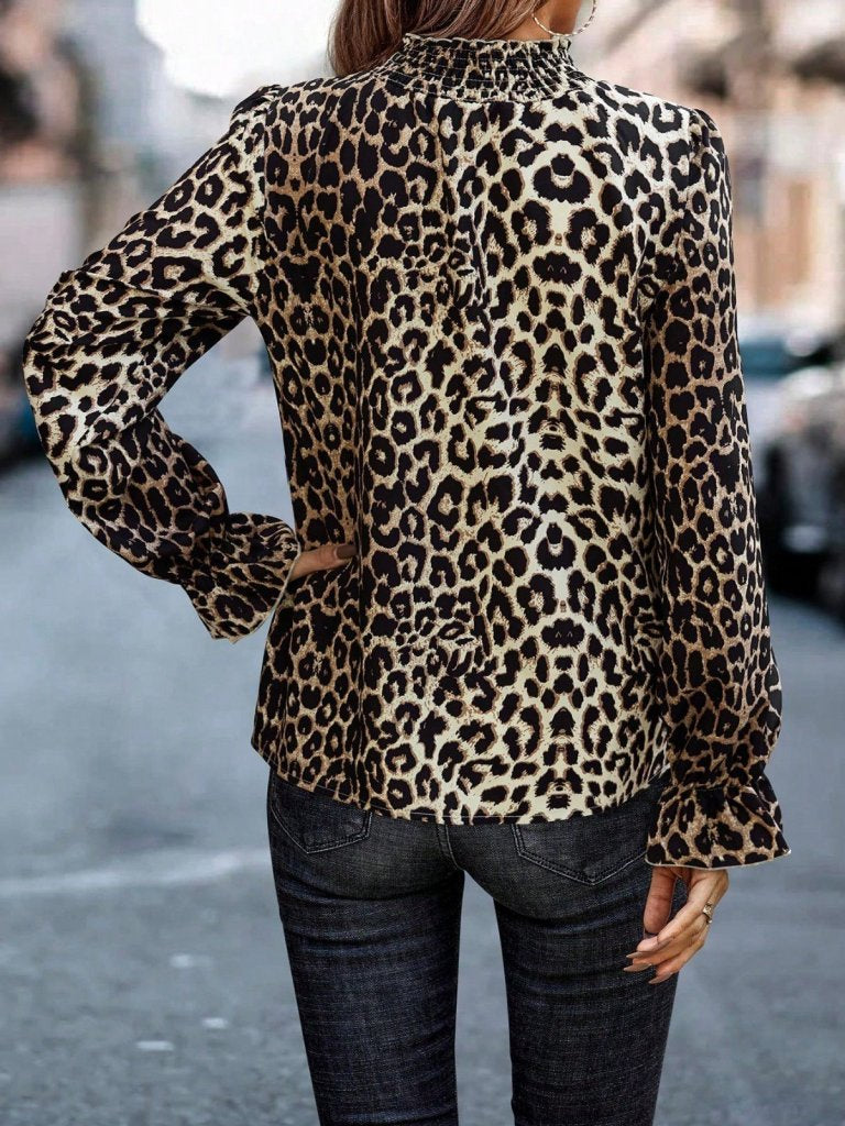 Women's Long-Sleeved Guipure Detail Turtleneck Leopard Print Supreme Blouse, 31728