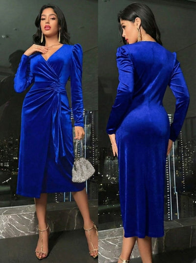 Rochie midi de damă, din catifea, cu mânecă lungă, decolteu petrecut și încrețită lateral, 30655