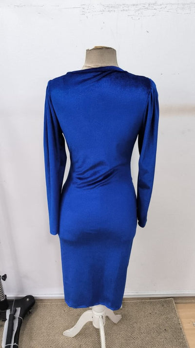 Rochie midi de damă, din catifea, cu mânecă lungă, decolteu petrecut și încrețită lateral, 30655