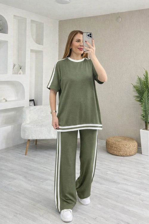 Set bluză și pantaloni din viscoză cu două fire, guler rotund, mânecă scurtă, detalii cu dungi în două culori, 33930