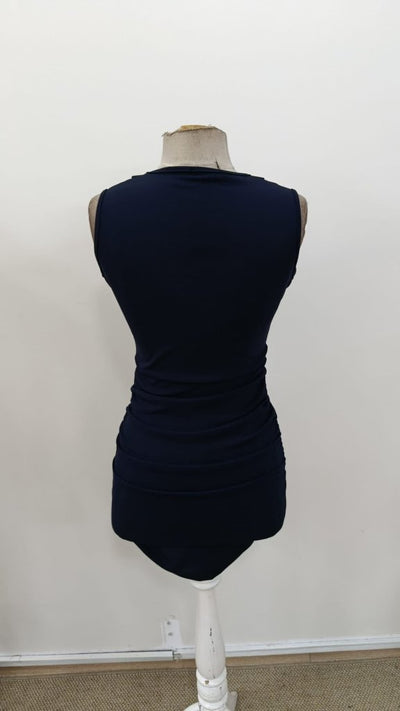 Rochie scurtă femininǎ din Krep importat, cu bretele, guler în cruce, pliseu pe laterale, 36395