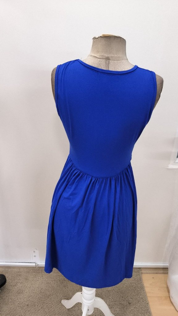 Rochie scurtă din viscoză pentru femei, cu guler rotund, bretele și nasturi, 31530
