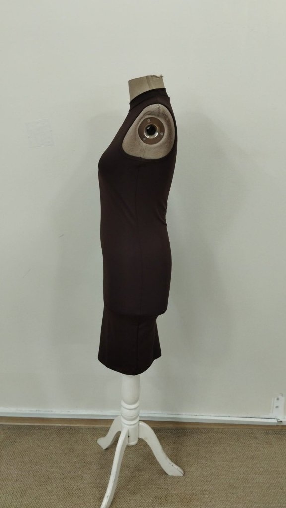 Rochie scurtă de damă cu guler înalt, fără mâneci, model scuba, 31569