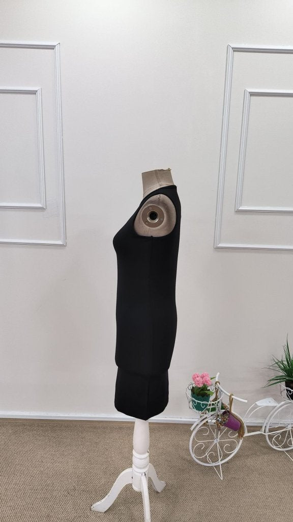 Rochie scurtă de damă, cu guler rotund și bretele, model scufundat, cu bust jos, 31771