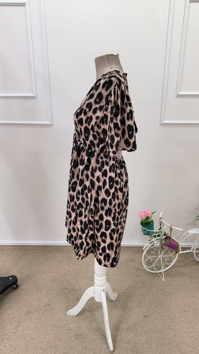 Kadın Kısa Kollu Kruvaze Yakalı Leopar Desenli Mini Süprem Elbise, 31810