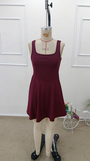 Rochie mini de damă cu guler rotund și bretele, model scuba, cu pantaloni scurți, 31826