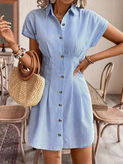 Rochie scurtă de damă tip polo, cu mânecă scurtă, din tricot fin, cu nasturi în față, 32212