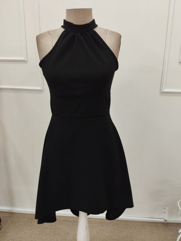 Rochie scurtă asimetrică din crep importat, cu umeri goi și decolteu inelar, 32316
