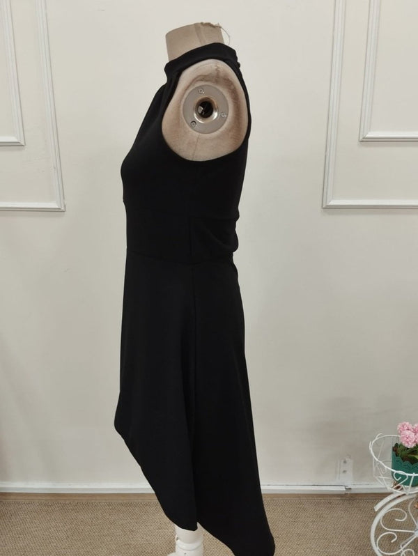 Rochie scurtă asimetrică din crep importat, cu umeri goi și decolteu inelar, 32316