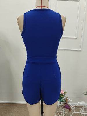 Set de două piese pentru femei, bluză scurtă evazată, cu guler rotund și bretele, fustă și pantaloni scurți, 32370