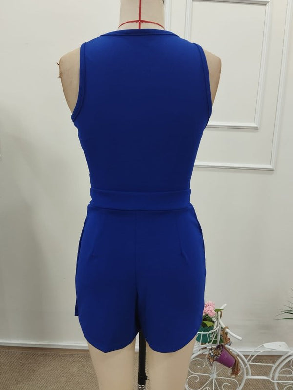 Set de două piese pentru femei, bluză scurtă evazată, cu guler rotund și bretele, fustă și pantaloni scurți, 32370