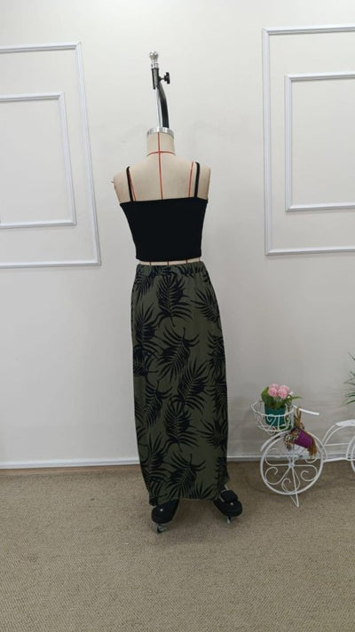 Set de două piese pentru femei, bluză scurtă din viscoză, cu guler rotund și bretele, și fustă Supreme cu crăpături și model, 32681