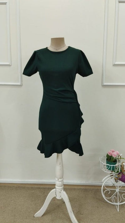 Rochie de damă din crep importat, cu mânecă scurtă, guler rotund și volane în față, 32791