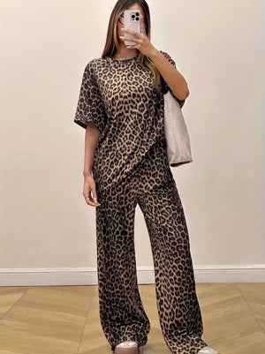 Kadın Kısa Kollu Bisiklet Yaka Iki Iplik Leopar Desenli Bluz Ve Pantolon Ikili Takım, 32798