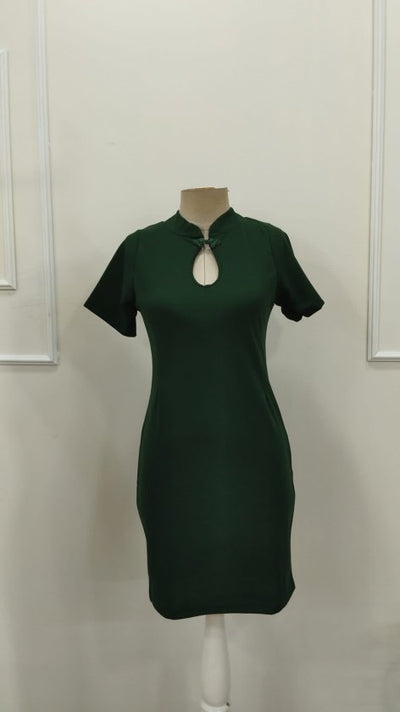 Rochie scurtă de damă, importată, din crep, cu mânecă scurtă, decolteu în V și șnur la guler, 32885