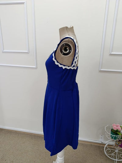 Rochie scurtă evazată cu model cu dungi, guler rotund și bretele pentru femei, 32969