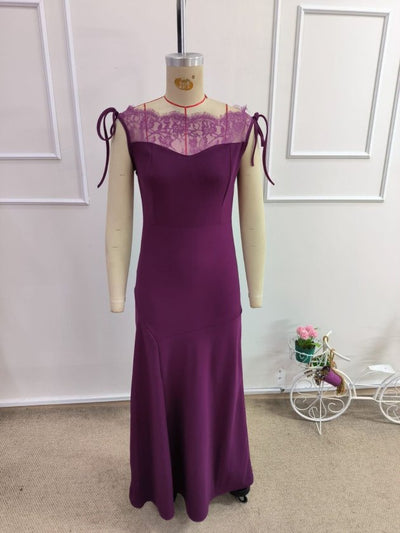 Rochie lungă de damă din crep importat, cu decolteu barcă, cu detalii din dantelă la bust și decolteu, 33064