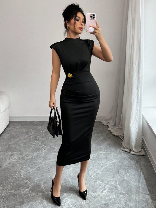 Rochie midi de damă cu guler înalt, mânecă scurtă și detaliu floral cu accesorii, 33225