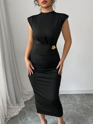Rochie midi de damă cu guler înalt, mânecă scurtă și detaliu floral cu accesorii, 33225