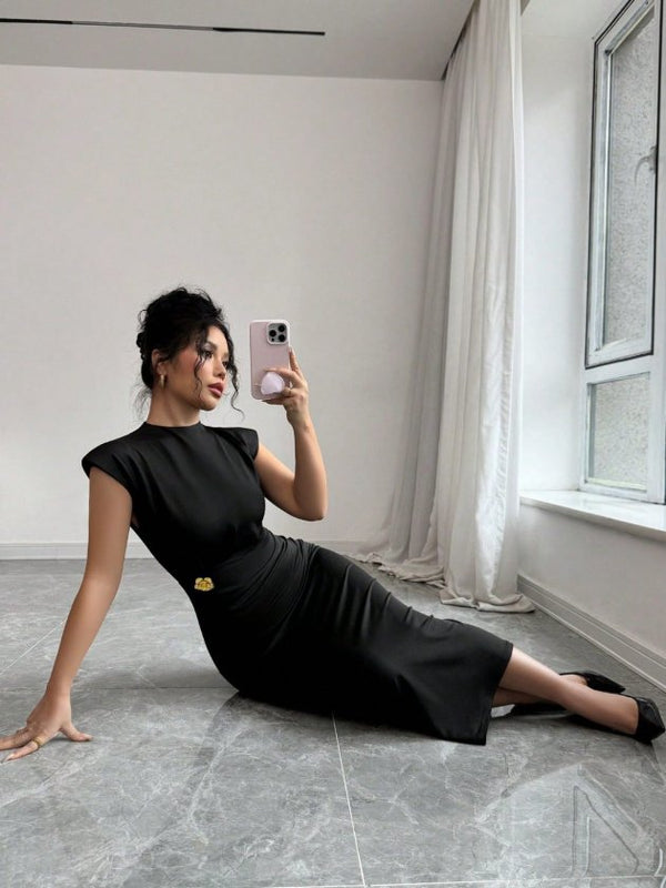 Rochie midi de damă cu guler înalt, mânecă scurtă și detaliu floral cu accesorii, 33225