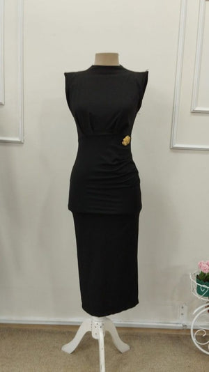 Rochie midi de damă cu guler înalt, mânecă scurtă și detaliu floral cu accesorii, 33225