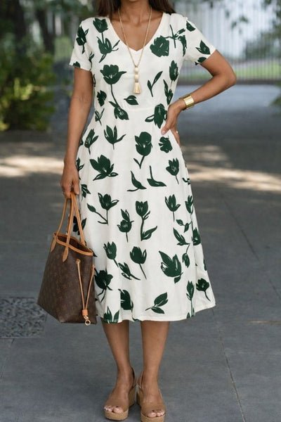 Women's Short Sleeve V-Neck Patterned Jersey Dress with Pocket Detail, 33266