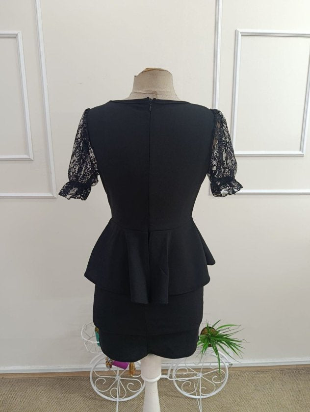 Women's Short-Sleeved V-Neck Lace Collared Ruffled Waist Imported Crepe Mini Dress, 33318