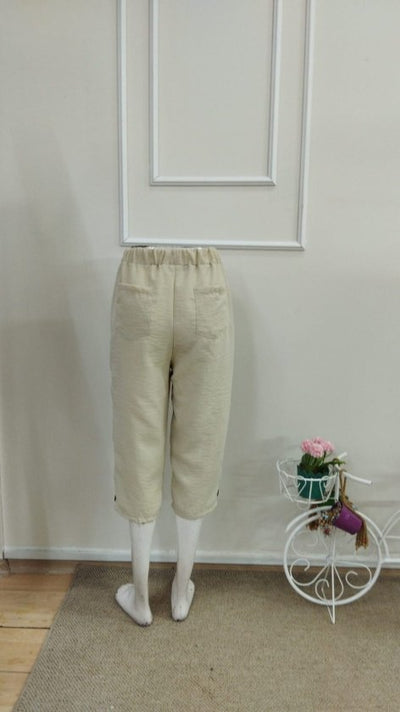 Pantaloni midi de damă, cu talie înaltă, elastică, cu detalii nasturi laterali, 33561