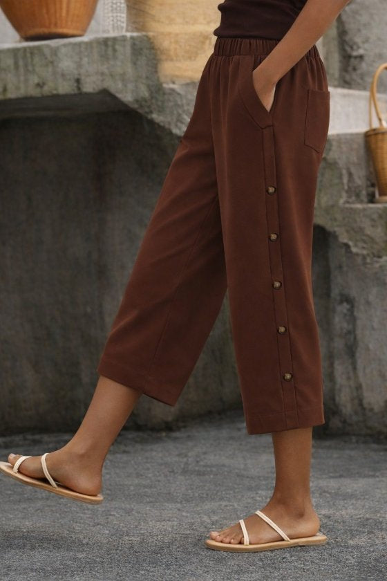 Pantaloni midi elastici cu talie înaltă pentru femei, cu nasturi laterali, 33562