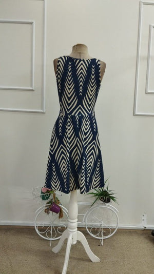 Rochie scurtă Supreme pentru femei, cu guler rotund, bretele, nasturi și detaliu cruce în față, 33595