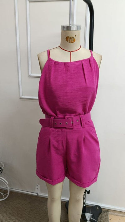 Set de două piese: bluză cu bretele pe gât și pantaloni scurți pentru femei, 33656