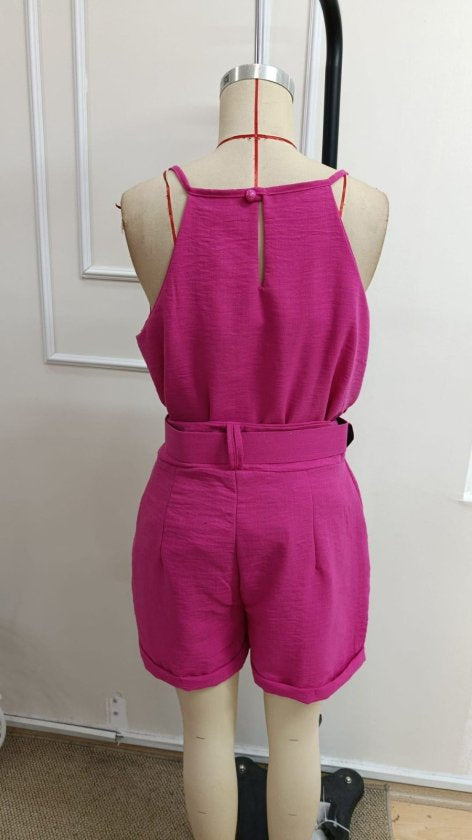Set de două piese: bluză cu bretele pe gât și pantaloni scurți pentru femei, 33656
