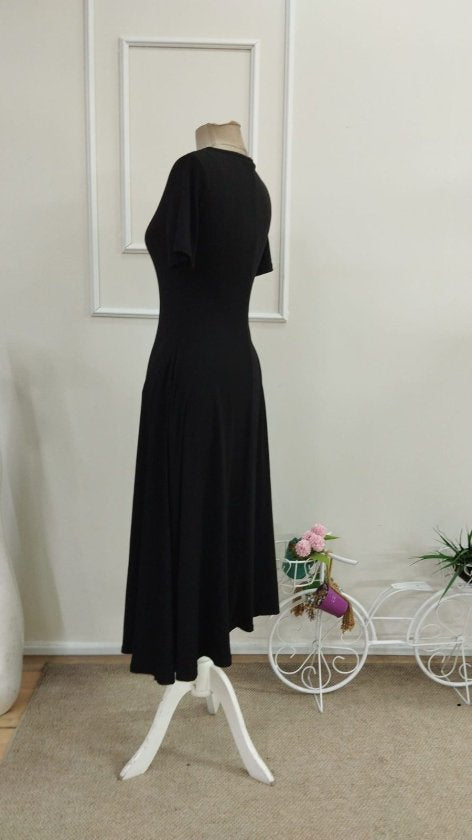 Rochie midi din viscoză cu mânecă scurtă, decolteu în V și buzunare pentru femei, 33884