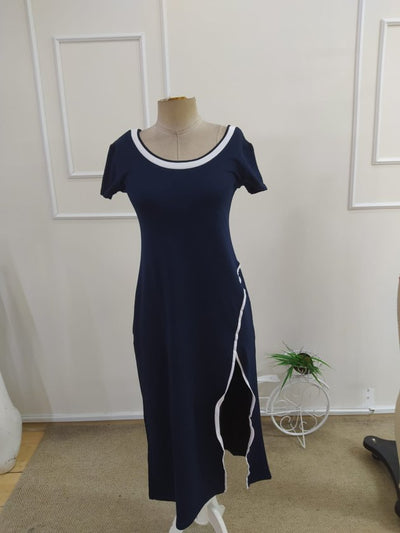 Rochie de damă albă, lungă, din viscoză, cu mânecă scurtă, decolteu rotund și detaliu cu crăpături, 34122