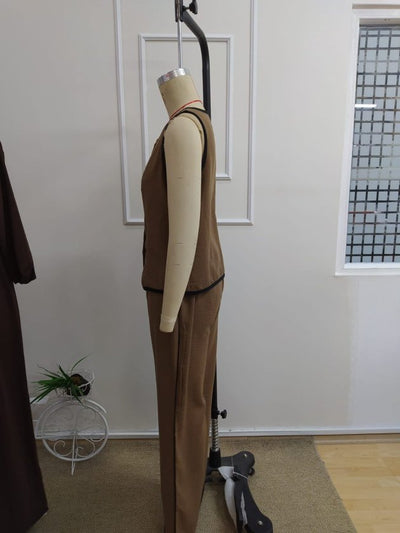 Set de două piese pentru femei, vestă și pantaloni fără mâneci, cu nasturi în față, 34194