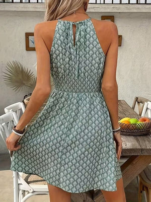 Kadın Omuzlardan Açık Boyun Arkasından Bağcıklı Beli Lastikli Kısa Süprem Elbise, 34229