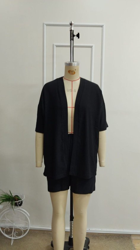 Set de două piese pentru femei, jachetă și pantaloni scurți din crep, cu mânecă scurtă și deschidere în față, 34344