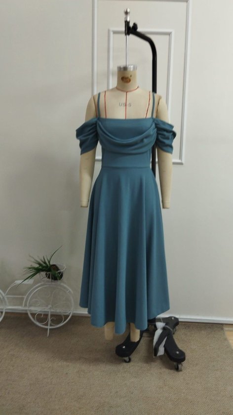Rochie lungă, evazată, din crep importat, cu bretele, cu umerii goi, cu decolteu în formă de inimă, pentru femei, 34403