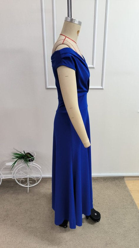 Rochie lungă de damă din crep janjan, cu decolteu petrecut, umeri goi și talie marcată, 35745