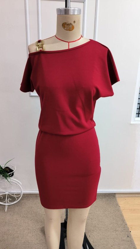 Rochie Scurtă din Crepon Janjan pentru Femei, Mâneci Scurte, Umerii Descoperiți, Atârnată, 34553