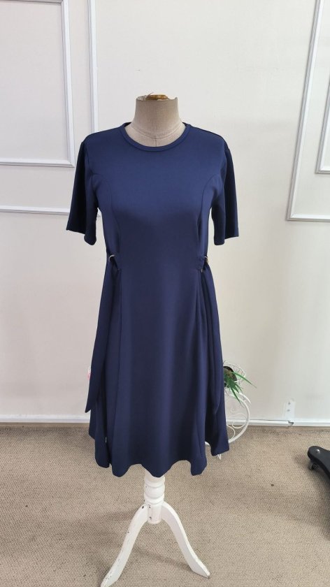 Rochie scurtă din modal pentru femei, cu mânecă scurtă, guler rotund și detaliu cu cataramă laterală, 34583
